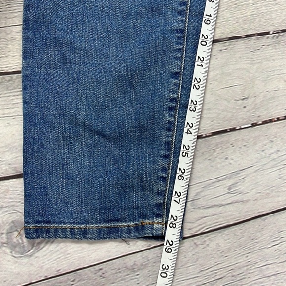 FRYE Denim 5 pocket jeans in a medium wash. Size 10. - Picture 5 of 8